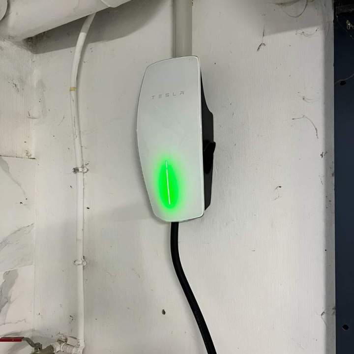 Installation borne de recharge Merville